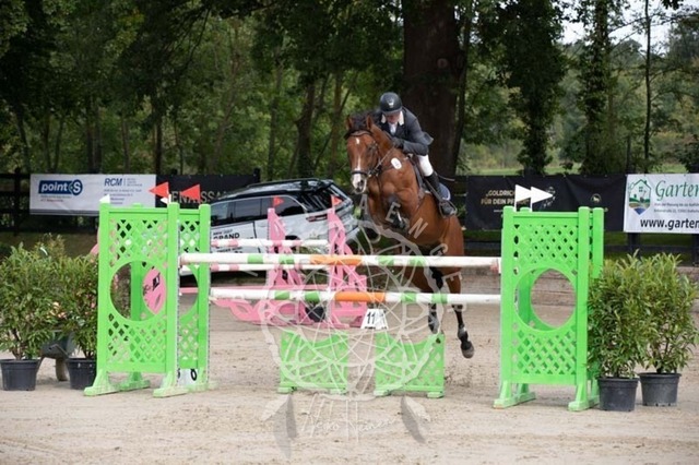 2B4A1188 | pixelfaenger - Realisiert mit Pictrs.com