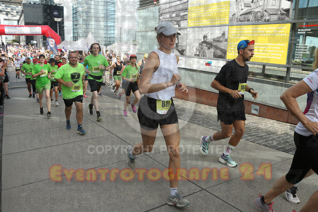 230916_1430_EX1_4421 | Sportfotografie im Rhein-Sieg Kreis, Köln, Bonn, NRW, Rheinland Pfalz, Hessen, etc. Unser Tätigkeitsfeld umfasst den Laufsport vom Volkslauf über den Marathon, Duathlon, Triathon bis zum Ultralauf wie Kölnpfad Ultra oder Schindertrail.