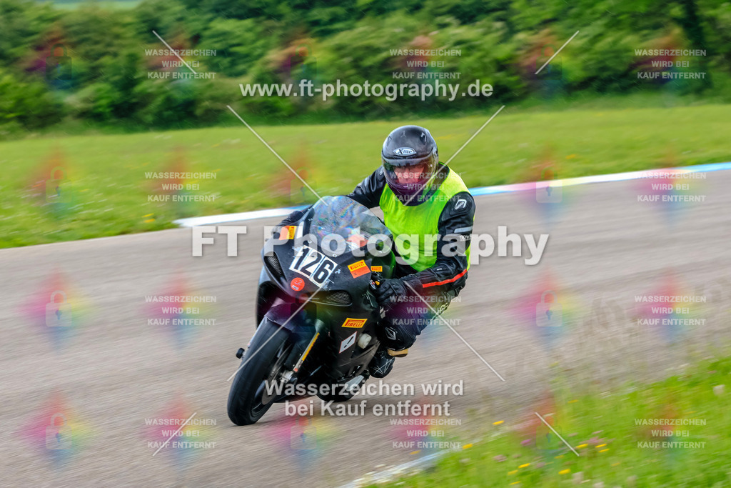 MotoTeam-3259 | Hier findet Ihr Bilder von Touristenfahrten auf der Nürburgring Nordschleife oder von anderen Veranstaltungen die ich besucht habe. Viel Spass beim Durch Schauen 