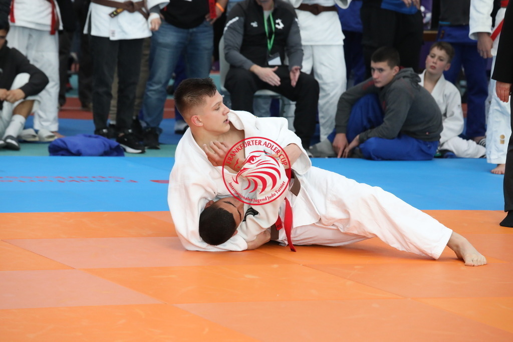 1J7A2157 | Fotos vom Adler Cup - Pictures from Adler Cup

Hier findet Ihr alle Eindrücke und großen Momente der Adler Cup Wochenenden. Here you will find all impressions and great moments of the Adler Cup weekends. - Realisiert mit Pictrs.com