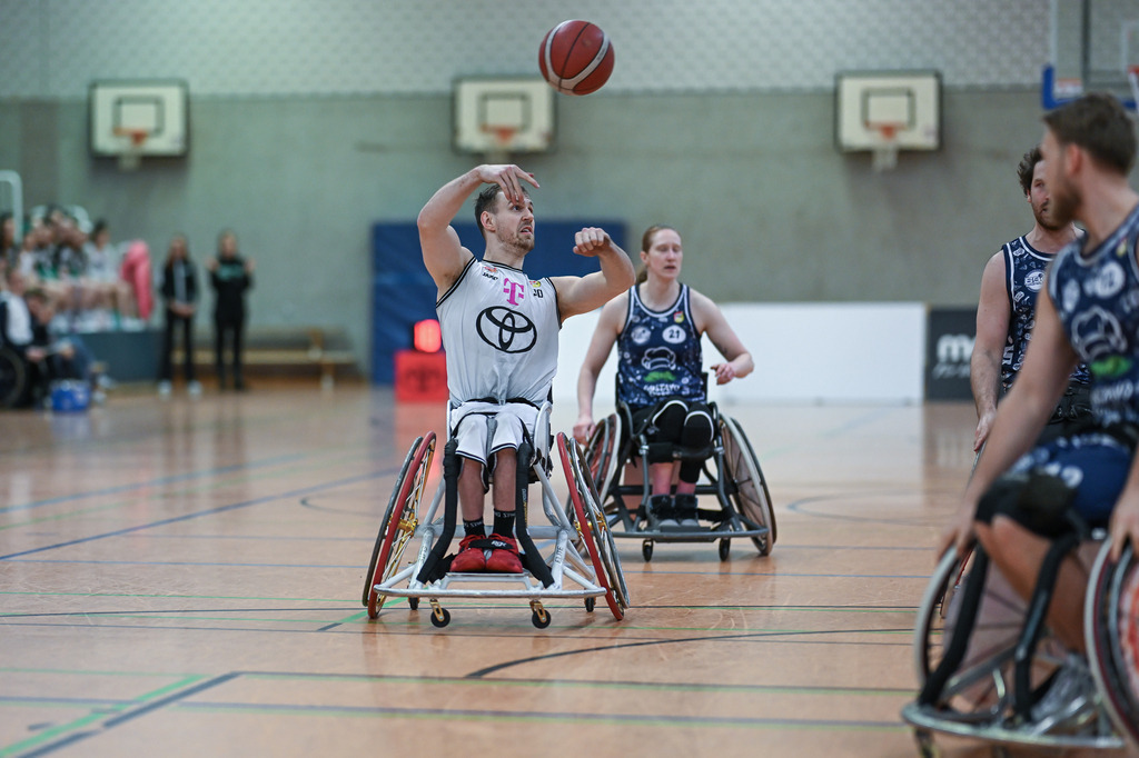gml_017 | Fotos von Basketballspielen aus dem Raum NRW fotografiert von Gero Mueller-Laschet und Daniel Schaefer - Realisiert mit Pictrs.com