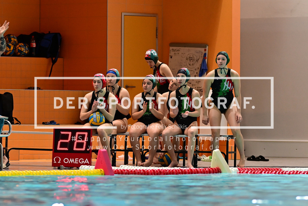 Wasserball I Juniorinnen I Saison 2025-2026 I Deutscher Wasserball Pokal U18 I Endrunde I Uerdinger SV 08 - SSV Esslingen I 86429 | Der Sportfotograf. - Realized with Pictrs.com
