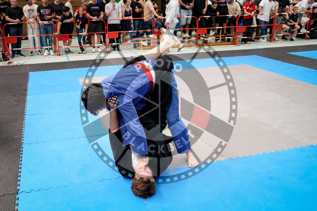 20250920PBB4015 | Athletes compete during the AJP Tour Hamburg International Jiu-Jitsu Championship, on September 20, 2025 in Hamburg, Germany. © Chiara Dazi / photoblackbelt