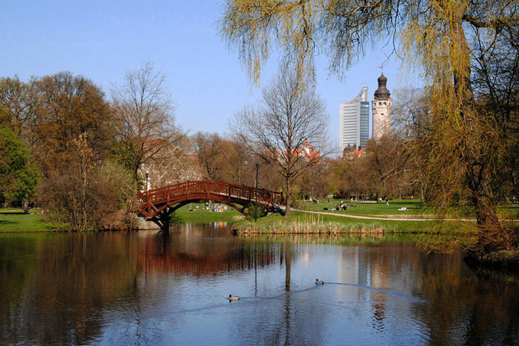 Bildlexikon Leipzig - Johannapark | Das Team hinter BILDLEXIKON LEIPZIG bündelt historische wie aktuelle Informationen über die Stadt Leipzig in Text und Bild auf einer Plattform und stellt diese der interessierten Öffentlichkeit zur Verfügung.
