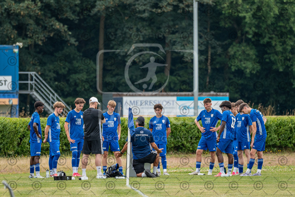 _DSC8175 | Professionelle Fußball- und Sportfotografie. Spielbilder online ansehen und kaufen – Einzelbilder oder komplette Galerien in hoher Qualität. - Realisiert mit Pictrs.com