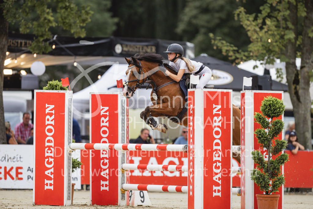230824_Delbrueck_PonyTrophy-240 | Deine schönsten Turniermomente als professionelle Fotos! Entdecke hochwertige Pferdesport-Fotografie im Online-Shop. Jetzt Fotos finden & bestellen!