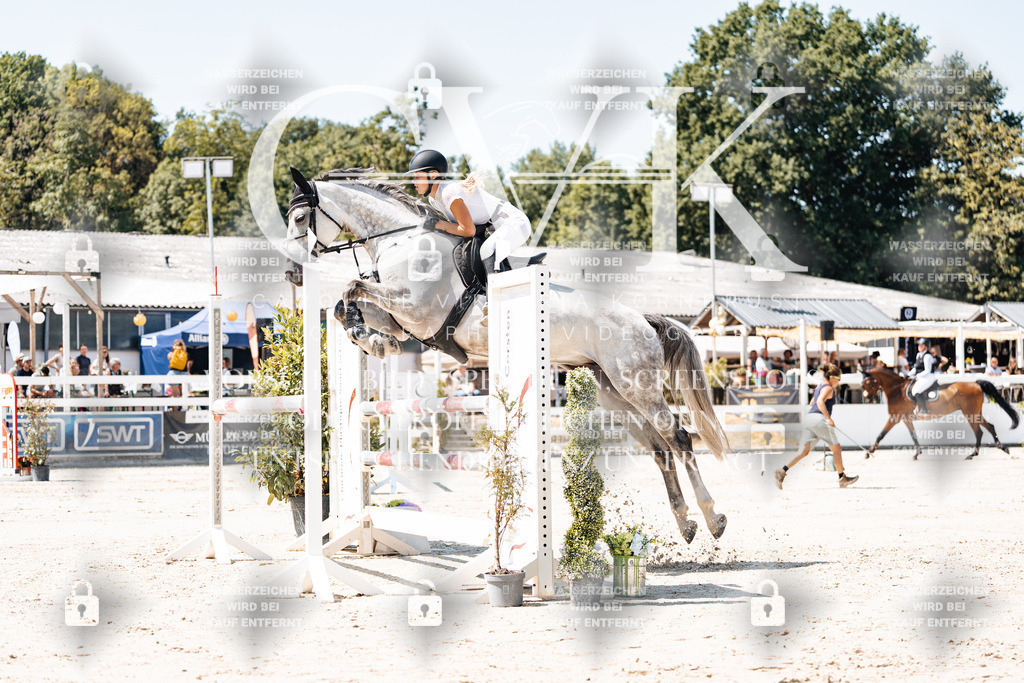 CK909603 | Turnierfotografie Pferdefotografie Trier Rheinland-Pfalz Pferdesport Reitsport Tierfotografie Sportfotografie Pferdevideo Pferdevideografie Equestrianvideography equestrianphotography  - Realisiert mit Pictrs.com