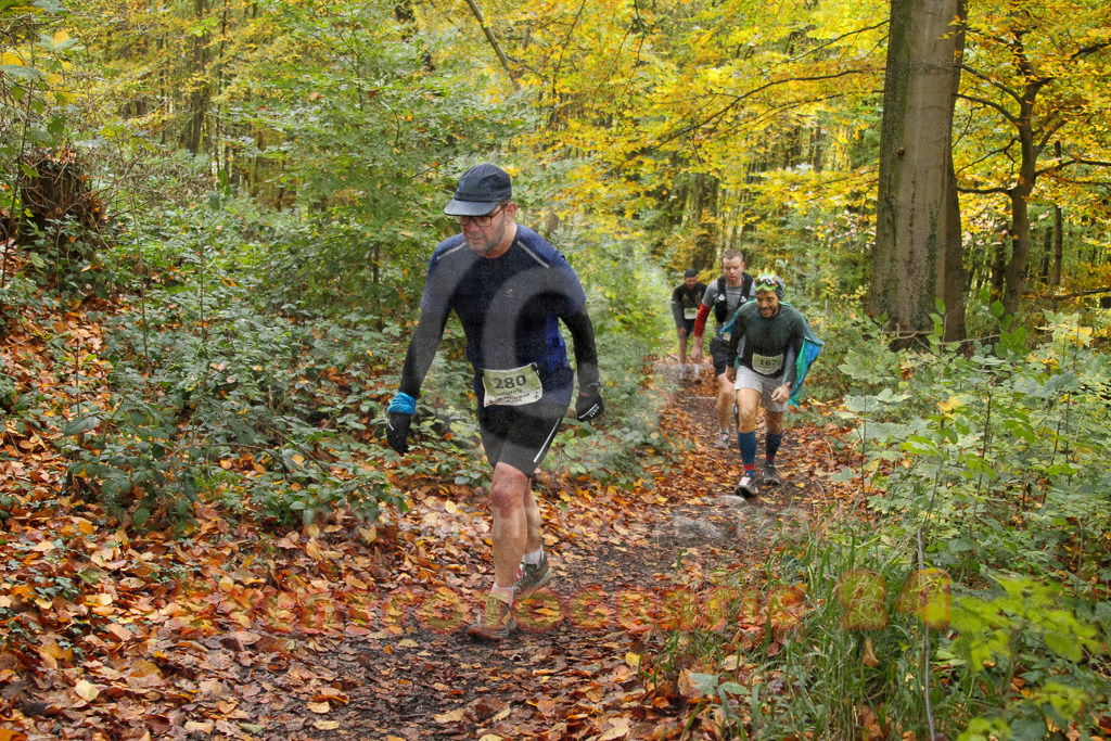 251026_1254_EV4_6076 | Sportfotografie im Rhein-Sieg Kreis, Köln, Bonn, NRW, Rheinland Pfalz, Hessen, etc. Unser Tätigkeitsfeld umfasst den Laufsport vom Volkslauf über den Marathon, Duathlon, Triathon bis zum Ultralauf wie Kölnpfad Ultra oder Schindertrail.