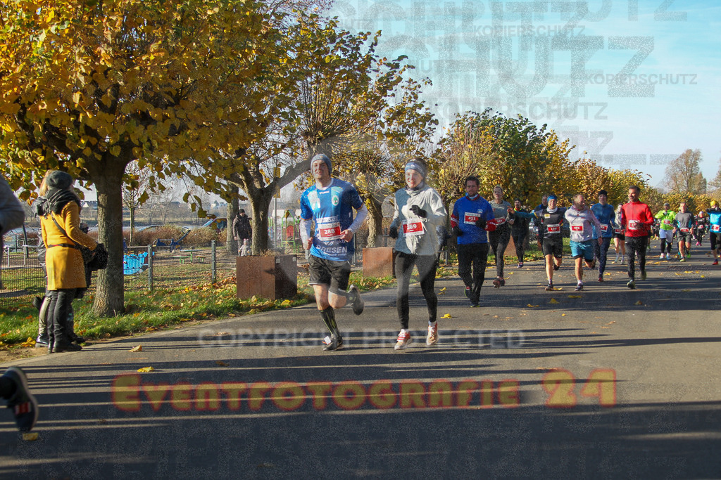 241201_1143_EV4_1539 | Sportfotografie im Rhein-Sieg Kreis, Köln, Bonn, NRW, Rheinland Pfalz, Hessen, etc. Unser Tätigkeitsfeld umfasst den Laufsport vom Volkslauf über den Marathon, Duathlon, Triathon bis zum Ultralauf wie Kölnpfad Ultra oder Schindertrail.