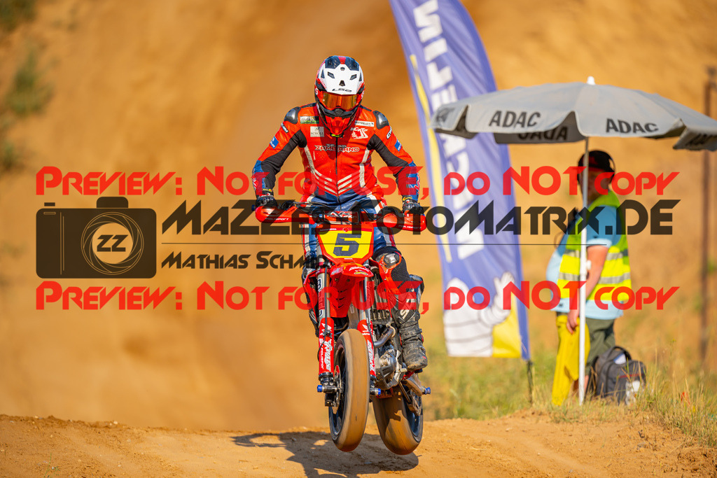 MaZZes-Fotomatrix-20260815-601840 | S2