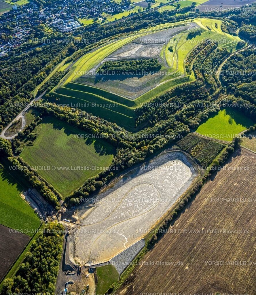 Hamm241006812 | Luftbild, Halde Sundern Bergehalde, Becken, Stadtbezirk Pelkum, Hamm, Ruhrgebiet, Nordrhein-Westfalen, Deutschland