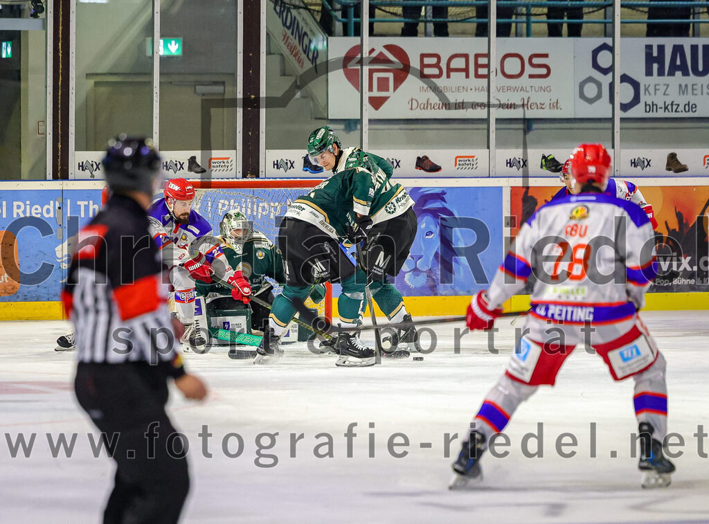 2025-09-14_135_TSV_Erding_gegen_EC_Peiting | Erding, Deutschland, 14.09.2025:Eishockey, Oberliga Süd 2025 / 2026, Testspiel, TSV Erding gegen EC Peiting, Endergebnis: 2:3Foto: Christian Riedel / fotografie-riedel.net