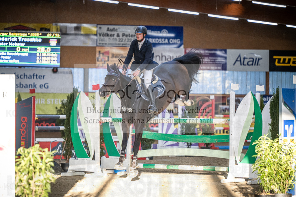 DOS_3754 | Entdecke hochwertige Reitturnierfotos von Foto Oger. Professionell, emotional und authentisch – jetzt Lieblingsmomente im Shop bestellen.Deutschlandweite Turnierfotografie. - Realisiert mit Pictrs.com