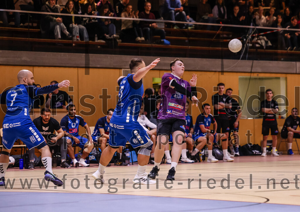 2024-11-09_069_SpVgg_Altenerding_II_gegen_HC_Deggendorf | Erding, Deutschland, 09.11.2024:Handball, Bezirksliga Männer Ost 2024 / 2025, 4. Spieltag, SpVgg Altenerding II gegen HC Deggendorf, Endergebnis: 25:24Foto: Christian Riedel / fotografie-riedel.net