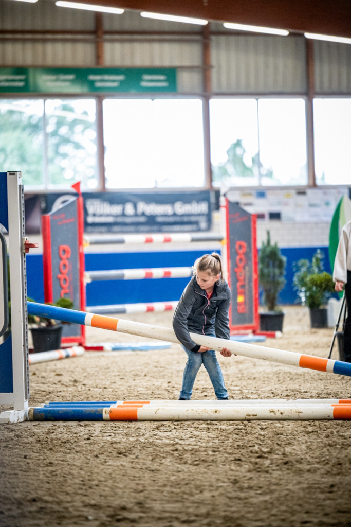 2026-10-Isterberg-Springen-14-2-S-0011 | Entdecke hochwertige Reitturnierfotos von Foto Oger. Professionell, emotional und authentisch – jetzt Lieblingsmomente im Shop bestellen.Deutschlandweite Turnierfotografie. - Realisiert mit Pictrs.com