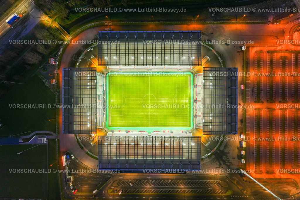 Essen241260253RWE-StadionAnDerHaffenstrasse | Luftbild, Fußballstadion an der Hafenstraße des Clubs Rot-Weiss Essen,3. Bundesliga , Essen-Borbeck, Tribünen, ,Essen, Ruhrgebiet, Nordrhein-Westfalen, Deutschland Copyright: Blossey Mantler