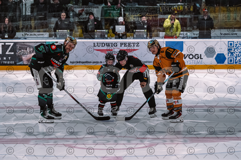 Alligators_vs_Fuessen_06_03_2026_PP-5 | Höchstadt Alligators Fotogalerie: Eishockey-Action aus Franken. Professionelle Spielfotos, Portraits & Stadionbilder zum Download. Jetzt entdecken! - Realisiert mit Pictrs.com