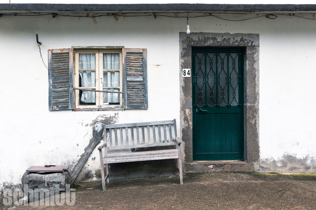 PS-Fassaden-Madeira-2026-10 | Entdecke die größte Bildgalerie der Region mit Fotografien aus dem Allgäu, der Bodenseeregion, Oberschwaben, dem Donautal und der Schwäbischen Alb. Landschaften, Luftaufnahmen und Reisefotografie als Wandbild und Fotokunst. - Realisiert mit Pictrs.com