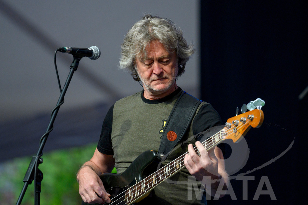 _DWA2616 | Craig Fletcher von John Lees' Barclay James Harvest live bei einem Konzert in Serenadenhof Nürnberg, 01.07.2023 - Realisiert mit Pictrs.com