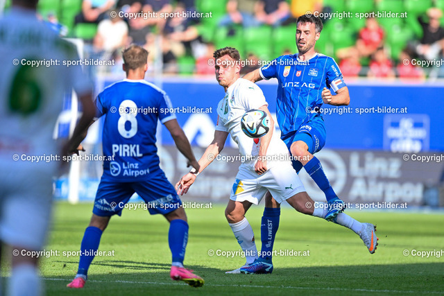 AUT, Admiral Bundesliga, FC Blau Weiss Linz vs WSG Tirol | 04.05.2024, Hofmann Personal Stadion Linz, AUT, Admiral Bundesliga, FC Blau Weiss Linz vs WSG Tirol, im Bild Simon Josef Alois Pirkl (Blau Weiss Linz), Fabio Strauss (Blau Weiss Linz) vs Nik Prelec (WSG Tirol)


// Admiral Bundesliga Match between FC Blau Weiss Linz vs WSG Tirol, Austria on 2024/05/04
