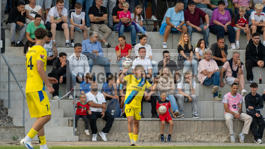 _OMG8427 | www.omgpictures.de, Sportfotograf, Verein, Fotograf, Baden Württemberg, Stuttgart, Heilbronn, omgpictures, Spieltag,  - Realisiert mit Pictrs.com