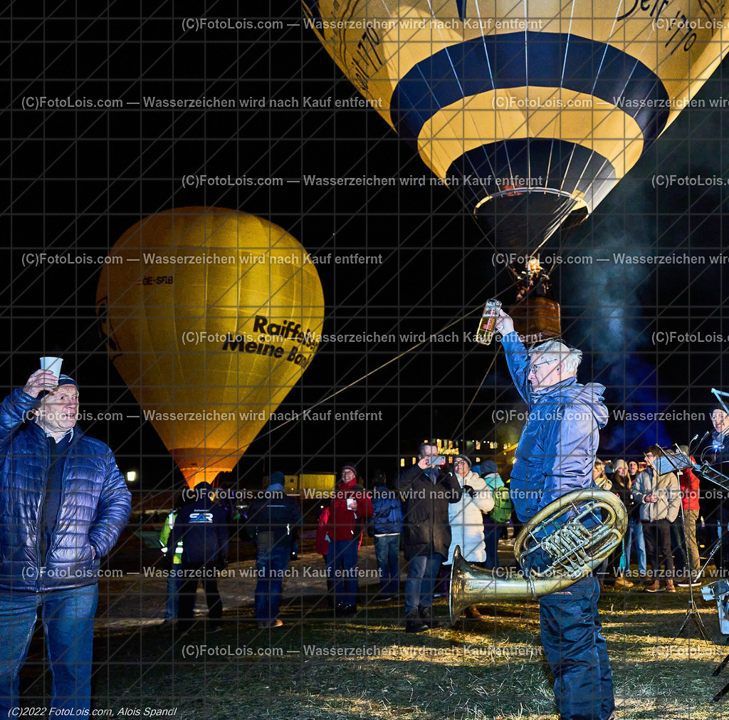 ALP0598_Nacht der Ballone_Lackenhof | (C)FotoLois.com, Alois Spandl, 'Nacht der Ballone' des Ballonclub ÖTSCHERLAND in Lackenhof/Weitental, gemeinsame Veranstaltung mit Tourismusverband ÖTSCHER, Mi 28. Dezember 2022.