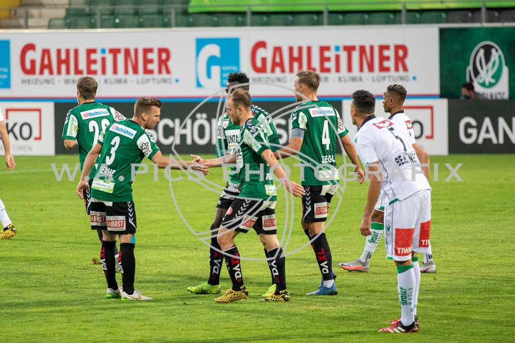 SV Ried vs Fc Wacker Innsbruck | RIED,AUSTRIA,17.JUL.20 - SOCCER - HPYBET 2. Liga, SV Ried vs FC Wacker Innsbruck. Image shows the rejoicing of Julian Klaus Wiessmeier (Ried) and Manuel Kerhe (Ried).
Photo: SMP/Andreas Willdoner