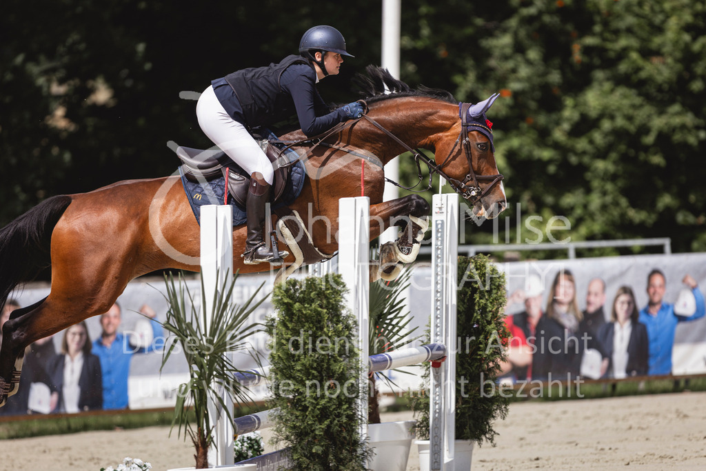 240711_BHO_Friendship-367 | Deine schönsten Turniermomente als professionelle Fotos! Entdecke hochwertige Pferdesport-Fotografie im Online-Shop. Jetzt Fotos finden & bestellen!