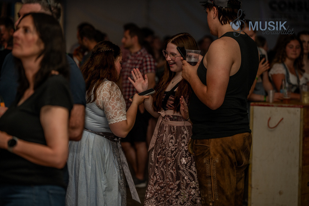 DSC_3389 | "Fussifoto.com – Ihr Ansprechpartner für hochwertige Fotografie! Entdecken Sie kreative Bilder und professionelle Dienstleistungen. Kontaktieren Sie uns für Ihre Projekte!"