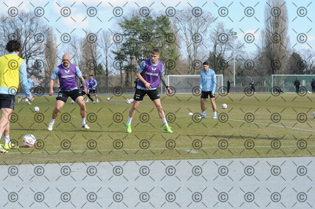 RGE_8828 | Hertha BSC, 2.Bundesliga, Herren, Training auf dem Hanns-Braun-Platz, Saison 2025/26, Bildmitte Marten Winkler ( Hertha BSC ),  11.03. 2026, Fotograf: Ralf Gebhardt - Realisiert mit Pictrs.com