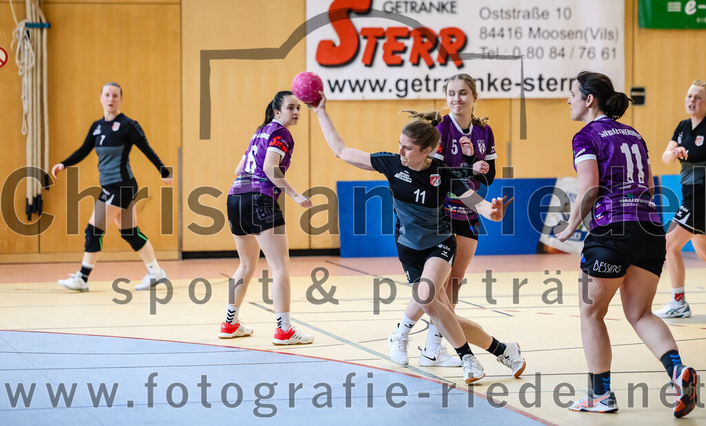 2024-03-23_053_SpVgg_Altenerding_II_gegen_ETSV_09_Landshut | Erding, Deutschland, 23.03.2024:
Handball, Bezirksliga Frauen Altbayern 2023 / 2024, 19. Spieltag, SpVgg Altenerding II gegen ETSV 09 Landshut, Endergebnis: 22:18

Carina Ziegltrum (SpVgg Altenerding, #6), Lena Klosik (ETSV 09 Landshut, #11), Marlene Mittermeier (SpVgg Altenerding, #5), Kati Gottschalk (SpVgg Altenerding, #11)

Foto: Christian Riedel / fotografie-riedel.net