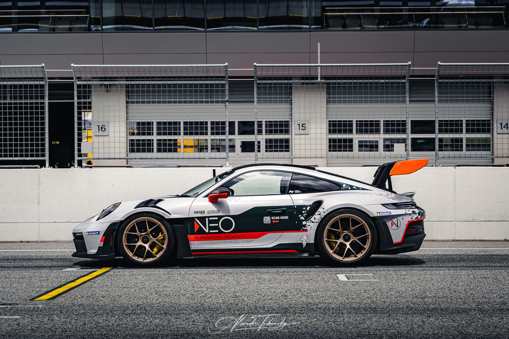 Red Bull Ring 2025 | Entdecken Sie die faszinierende Welt von Alexander Tschuncky Arts: Kreative Fotografie, atemberaubende Automobilkunst und hochwertiger Bilderdruck. Lassen Sie sich inspirieren! - Realisiert mit Pictrs.com