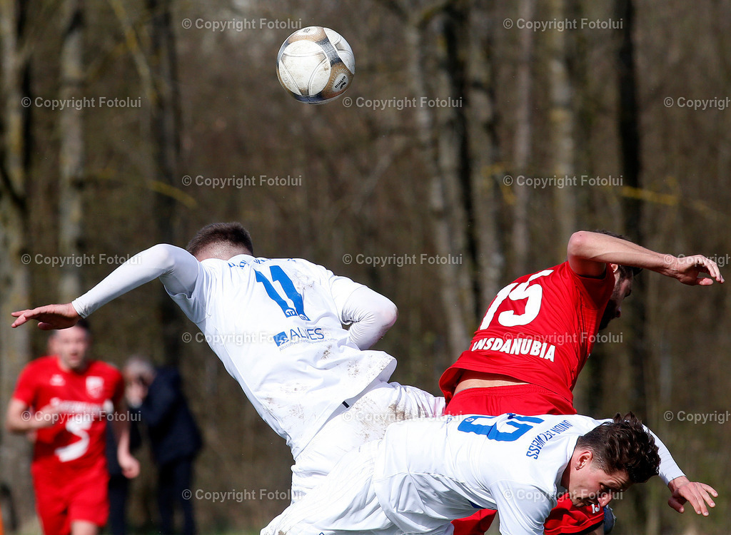A_LUI_01042023_51 | SPORT,FUSSBALL ,LT1 OOELIGA ASKOE OEDT-UNION EDELWEISS LINZ 01.04.2023 IM BILD:MARTIN GRASEGGER  (OEDT) UND KENAN RAMIC,PIPO FRUEHWIRTH (BEIDE EDELWEISS LINZ)  FOTO:FOTOLUI