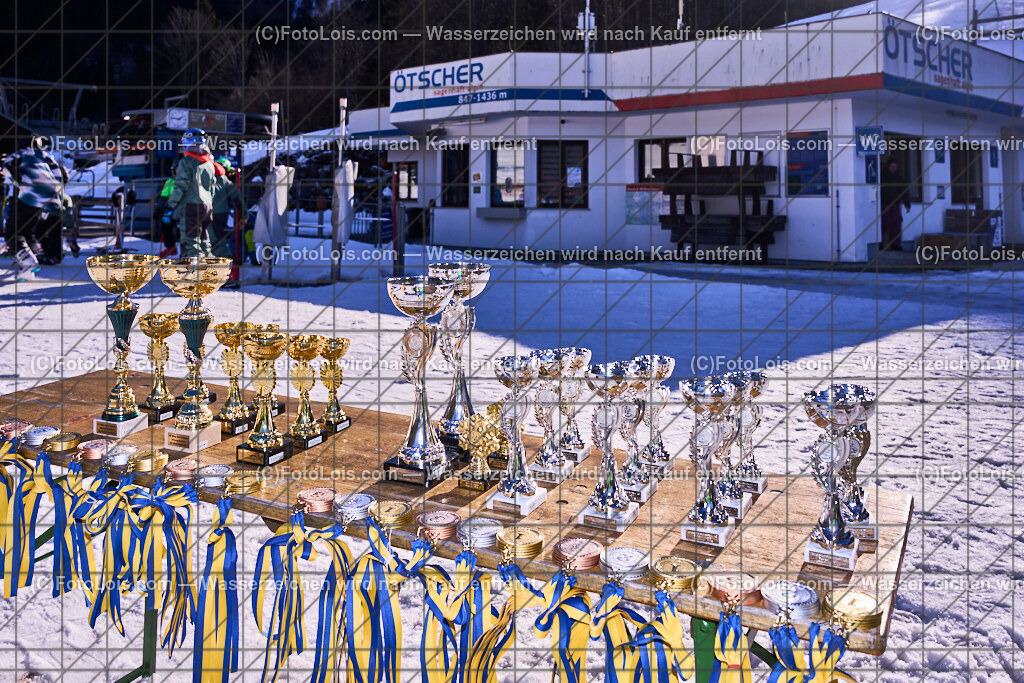 ALP6920_LM-der-Schulen_RTL_Siegerehrung | Hochzeitsfotograf mit dem Blick für´s Wesentliche, Firmung, Erstkommunion, Firmenfeiern, Sportfotoservice, Reproduktionen, Konzertfotografie, Pressefotografie, Luftbildfotografie, Innenarchitektur, Werbefotografie, Sponsoren-Livebildfotografie.