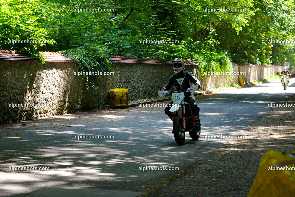 P1036745 | Erleben Sie atemberaubende, hochqualitative Fotos Ihrer Fahrt entlang der malerischen Alpenstraßen. Besuchen Sie alpineshots.com, um professionelle Aufnahmen Ihrer unvergesslichen Reise zu finden und zu kaufen - Realisiert mit Pictrs.com