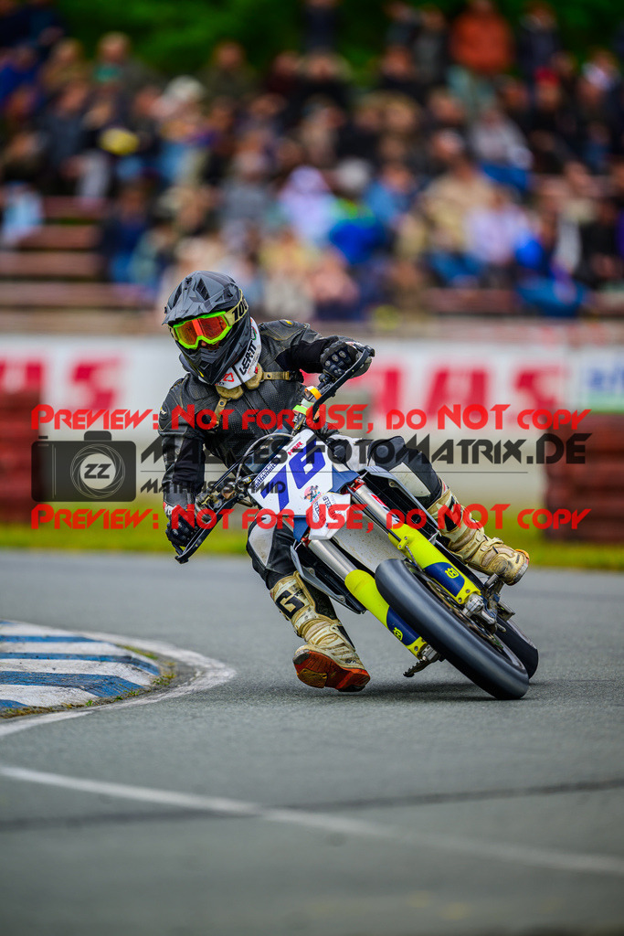 MaZZes_Fotomatrix_20250504_6007705_6357-2 | UE40