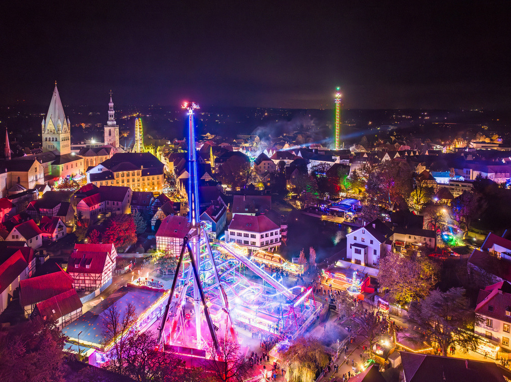 2023-11-Soest-Kirmes-0554 | Allerheiligen Kirmes Soest - Realisiert mit Pictrs.com