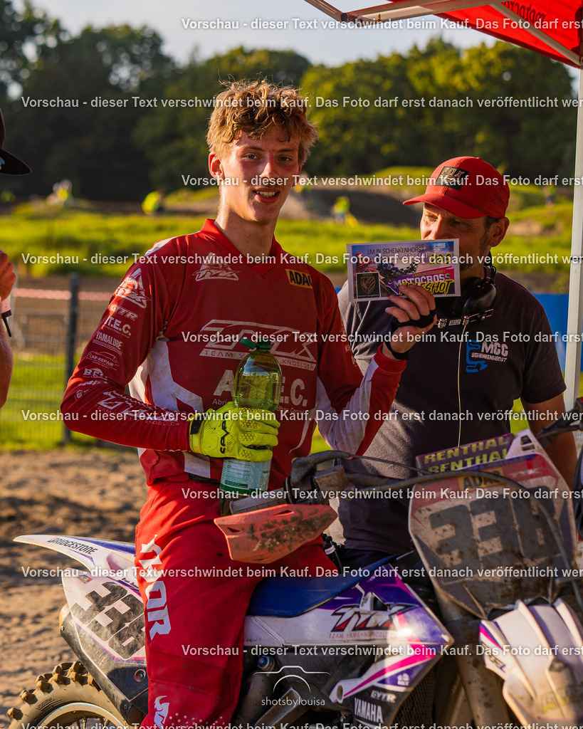 09_21_LM_Schenkenhorst-0716 | Sportfotografin aus Berlin-Brandenburg mit Fokus auf Motocross. Ich halte deine sportliche Leistung und echte Emotionen auf und neben der Strecke professionell fest. Entdecke die Fotos von deinem Rennen und bestelle sie direkt hier im Shop.