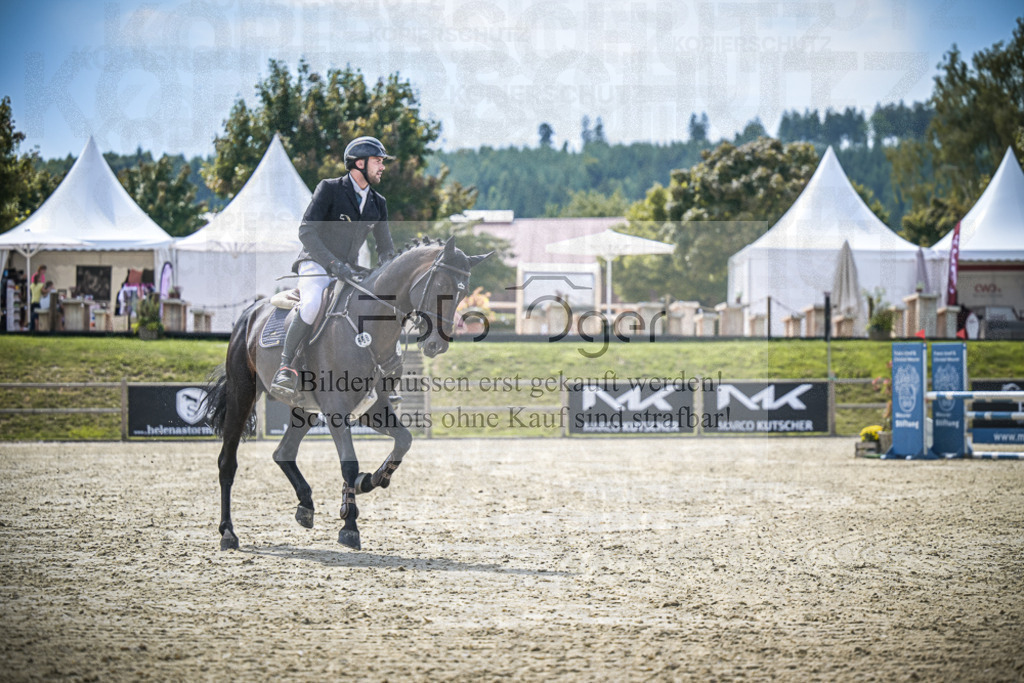 DOS_6186 | Entdecke hochwertige Reitturnierfotos von Foto Oger. Professionell, emotional und authentisch – jetzt Lieblingsmomente im Shop bestellen.Deutschlandweite Turnierfotografie. - Realisiert mit Pictrs.com