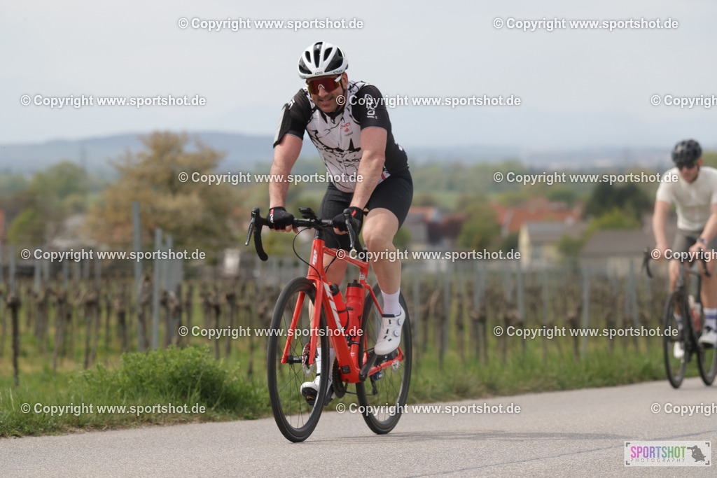 368A5418 | Neusiedlersee Radmarathon 2026@sportshot_your_pictrs #yourpictures#roadtowm2029 #nrm #neusiedlerseeradmarathon #neusiedlersee #neusiedlerseetourismus #burgenland #mörbisch #nrm26 #burgenlandtourismus #voglundco #poweredbyburgenlandtourismus #radsport #rad #marathon #ucigranfondo #visitburgenland #ucigranfondoworldseries