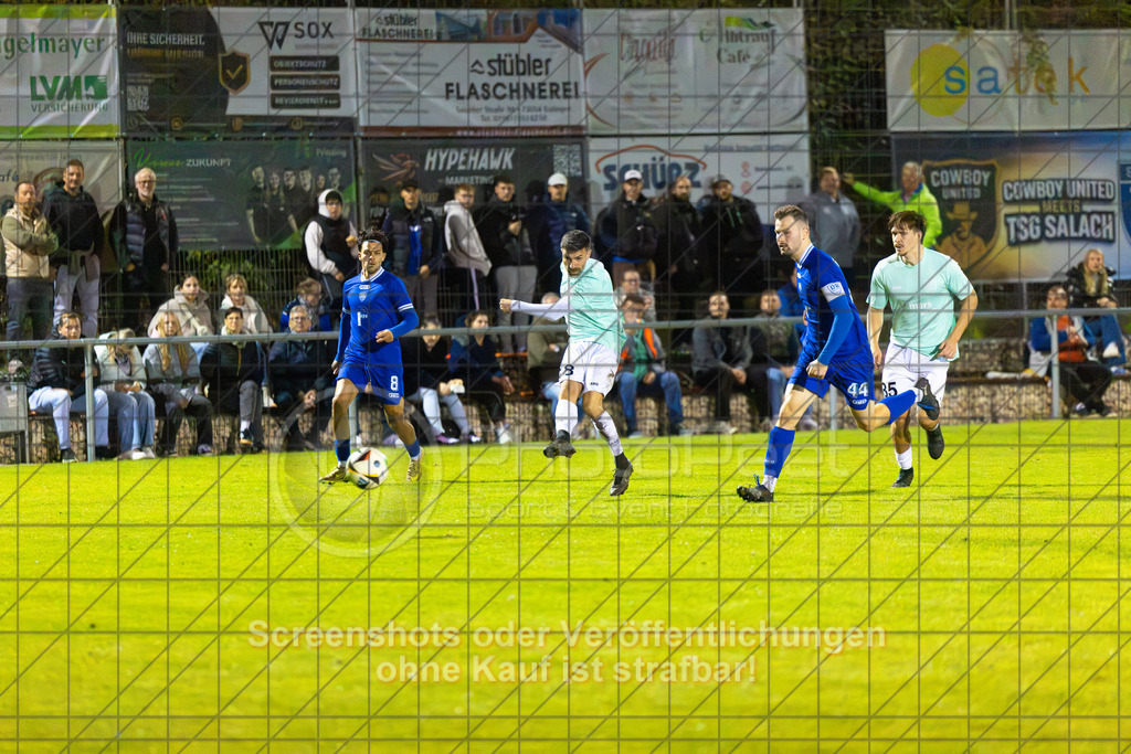20261015_203645_0186_(c)_by_PhotoPeet | #,TSG Salach (türkis) vs. VfB Neuffen (blau), Fußball, Bezirksliga - Bezirk Neckar/Fils, 08. Spieltag, Saison 2026/2027, Rasensportplatz, Staufenecker Straße, 73084 Salach, 15.10.2026 - 19:30 Uhr,Foto: PhotoPeet / Sport- &amp; Eventfotografie / Peter Harich