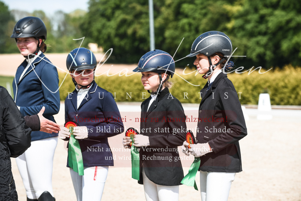 20230518_JK-Röhrsdorf-11-1027 | Pferde- und Turnierfotografie in Westsachsen. Pferdeportraits, Auftragszeichnungen und intuitive Kunst.