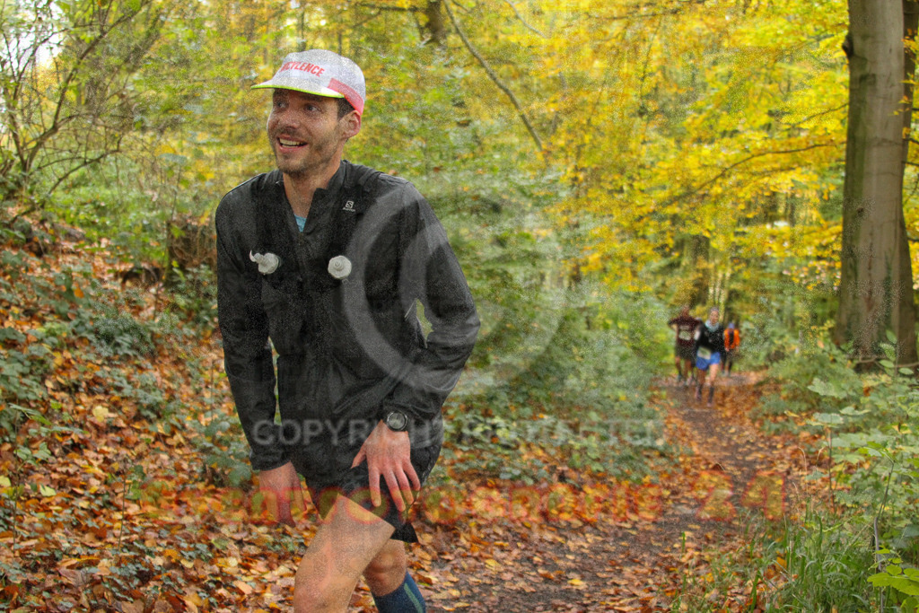 251026_1252_EV4_5980 | Sportfotografie im Rhein-Sieg Kreis, Köln, Bonn, NRW, Rheinland Pfalz, Hessen, etc. Unser Tätigkeitsfeld umfasst den Laufsport vom Volkslauf über den Marathon, Duathlon, Triathon bis zum Ultralauf wie Kölnpfad Ultra oder Schindertrail.