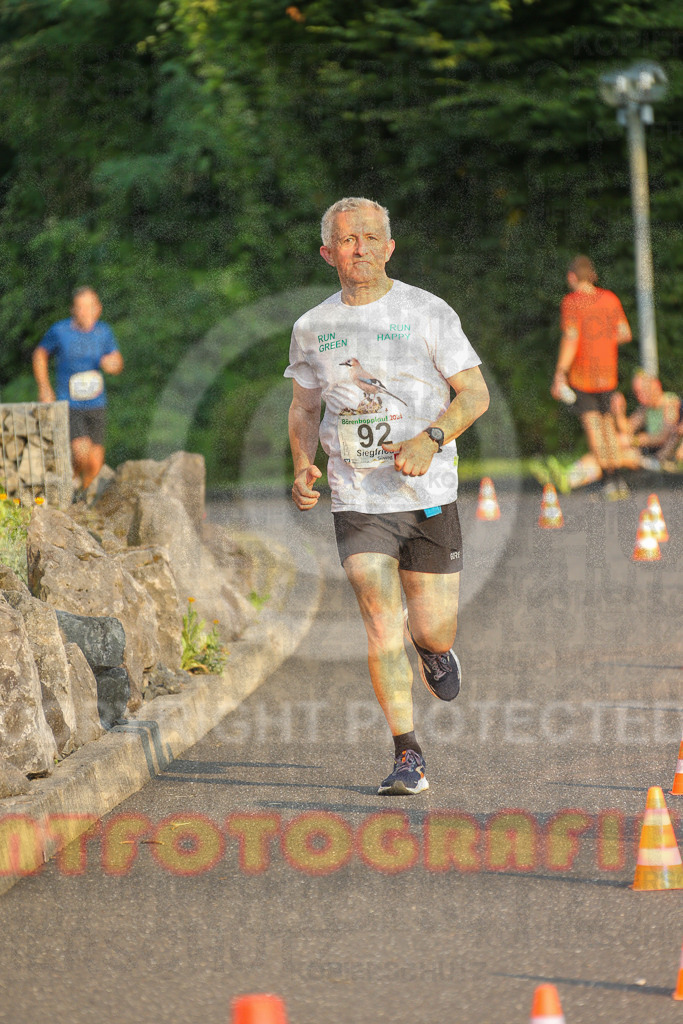 240802_1923_EX1_6378 | Sportfotografie im Rhein-Sieg Kreis, Köln, Bonn, NRW, Rheinland Pfalz, Hessen, etc. Unser Tätigkeitsfeld umfasst den Laufsport vom Volkslauf über den Marathon, Duathlon, Triathon bis zum Ultralauf wie Kölnpfad Ultra oder Schindertrail.