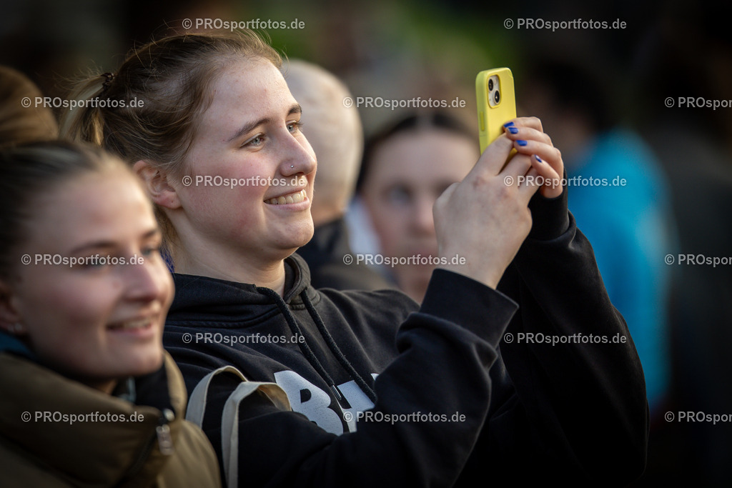 21. ASV Nachtlauf; Koeln, 08.05.24 | Impressionen vom 21. ASV Nachtlauf am 08.05.24 am Tanzbrunnen in Koeln. Foto: BEAUTIFUL SPORTS/Axel Kohring