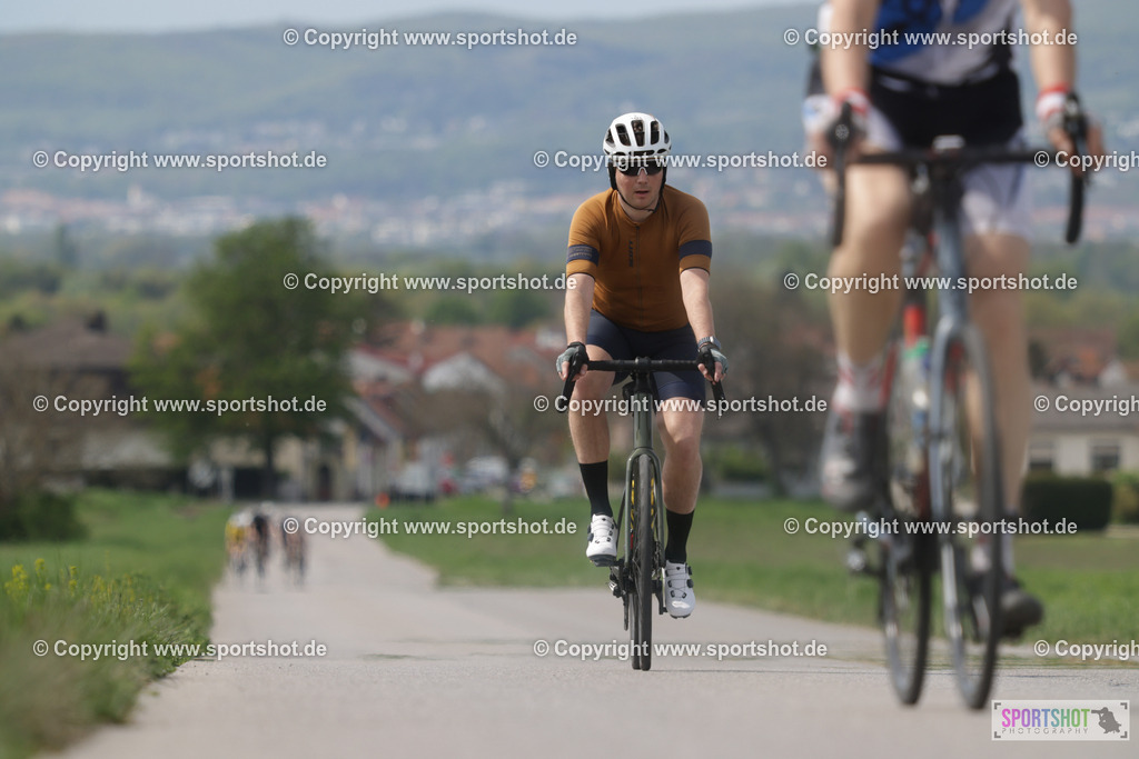 368A5985 | Neusiedlersee Radmarathon 2026@sportshot_your_pictrs #yourpictures#roadtowm2029 #nrm #neusiedlerseeradmarathon #neusiedlersee #neusiedlerseetourismus #burgenland #mörbisch #nrm26 #burgenlandtourismus #voglundco #poweredbyburgenlandtourismus #radsport #rad #marathon #ucigranfondo #visitburgenland #ucigranfondoworldseries
