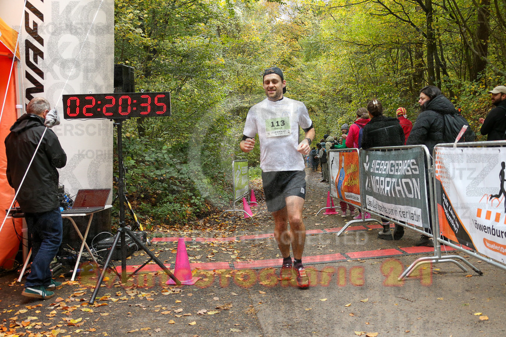 251026_1222_EX1_0187 | Sportfotografie im Rhein-Sieg Kreis, Köln, Bonn, NRW, Rheinland Pfalz, Hessen, etc. Unser Tätigkeitsfeld umfasst den Laufsport vom Volkslauf über den Marathon, Duathlon, Triathon bis zum Ultralauf wie Kölnpfad Ultra oder Schindertrail.