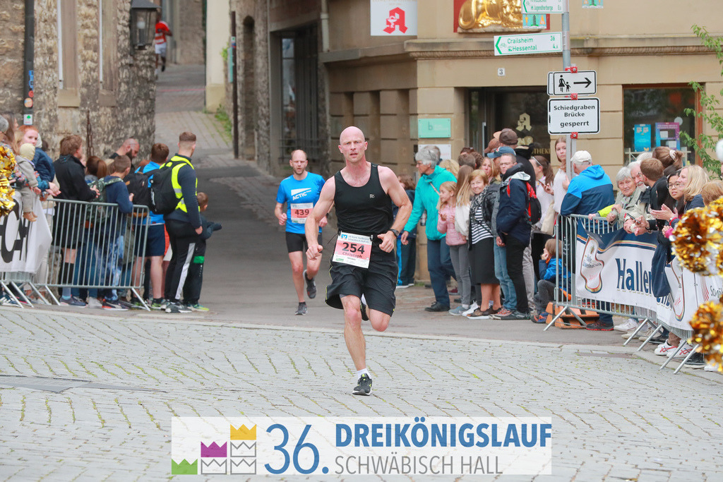 VR Bank Hauptlauf 10km | 3königslauf 2022 VR Bank Hauptlauf - Realisiert mit Pictrs.com