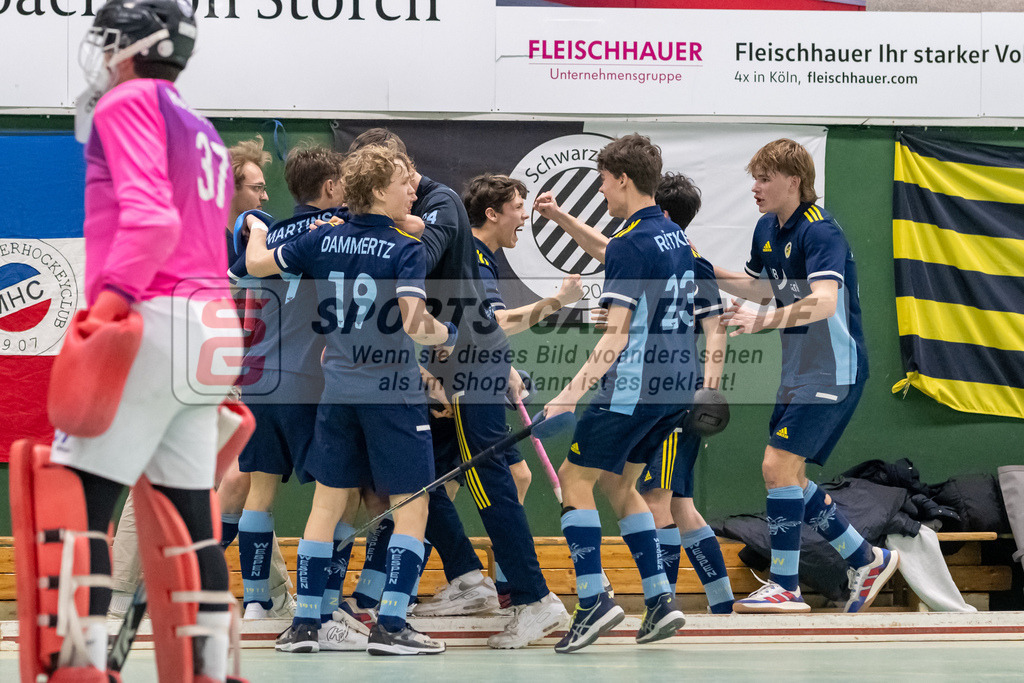 SFE_20230304_0077 | Deutsche Meisterschaft Männliche U16 Halle 2023 am 04.03.2023 in Köln (KTHC Stadion Rot-Weiss Köln Tennis and Hockey Club), Photo: Stephan Fehrmann 2022 (Sports-Gallery)