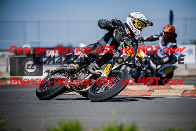 MaZZes_FotoMatrix_220903_1456 | S2